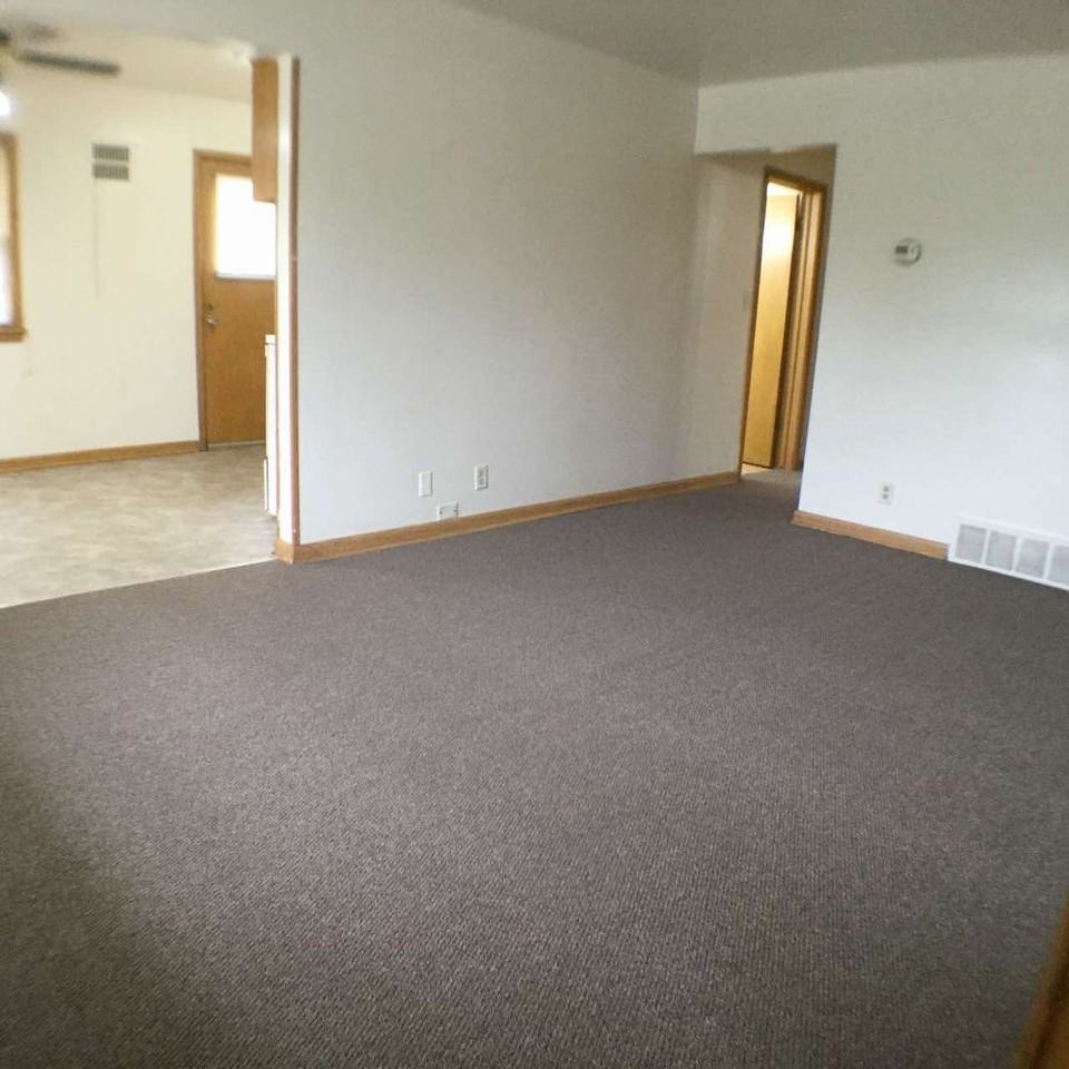 7707 West Morgan Avenue - Photo 2 of 6