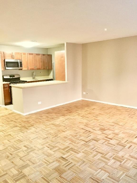 Harrison Street #4027E