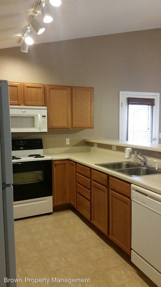 10979 Kentfield Drive - Photo 3 of 11