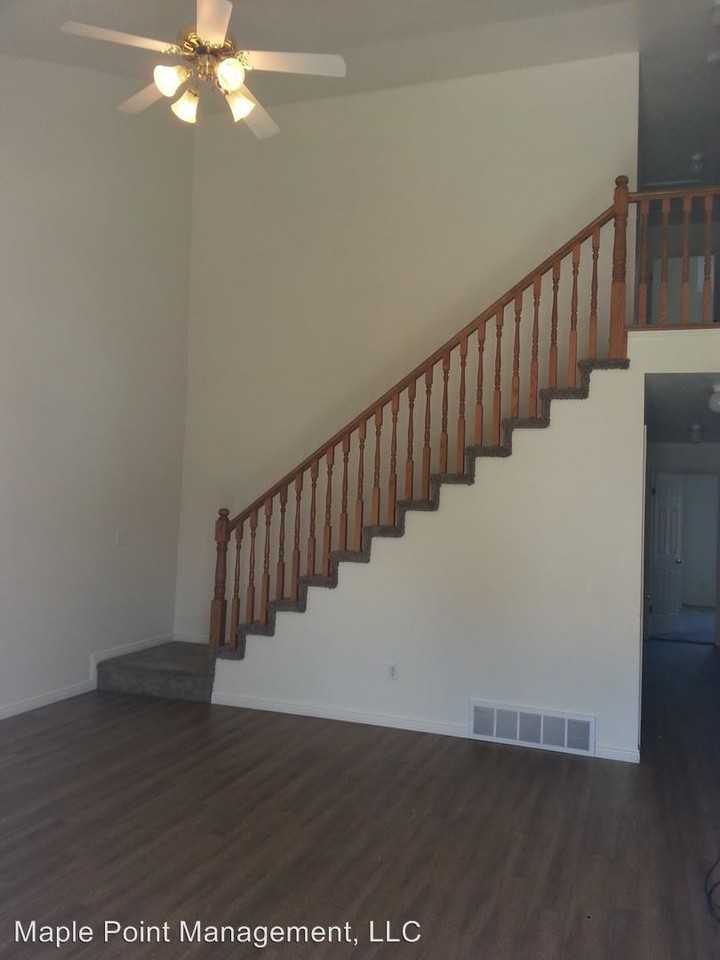 42 n 640 E - Photo 2 of 21