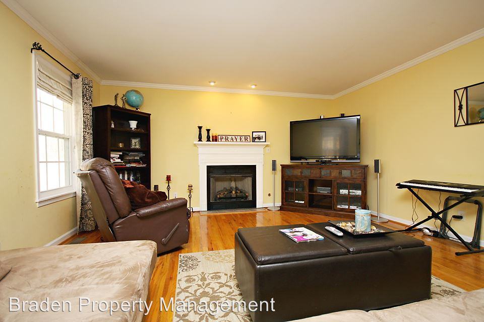 35 Dogleg Rd - Photo 3 of 16