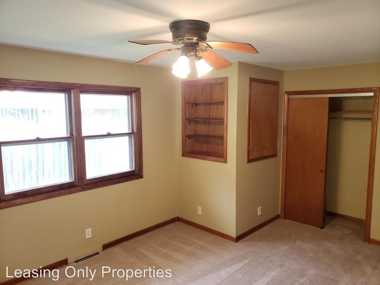 4502 122nd Street - Photo 2 of 32