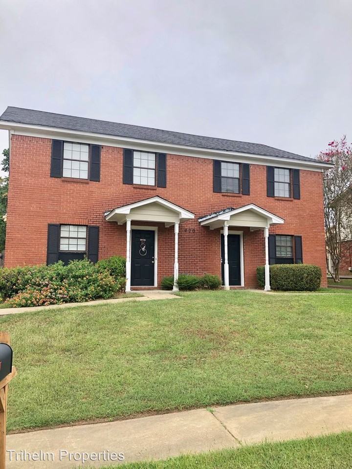 920B 920-B Glastonbury Circle