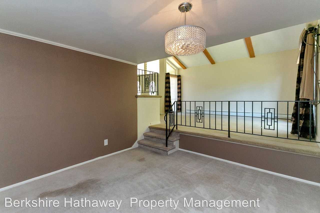 6074 Thornapple Drive - Photo 3 of 20