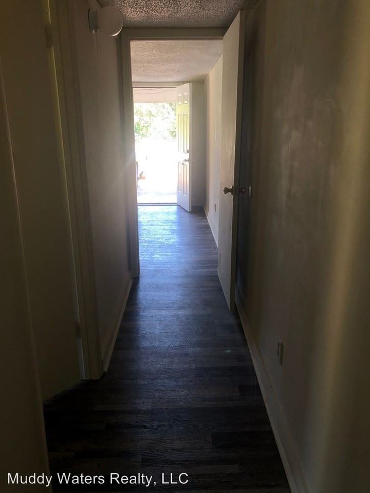 637 North Street - Photo 3 of 6