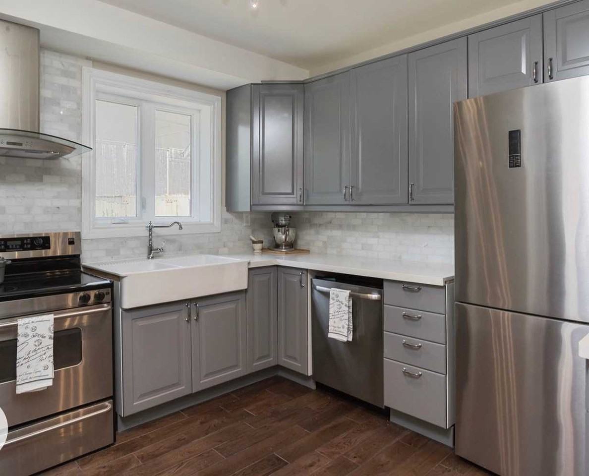 185 Blantyre Avenue - Photo 3 of 6