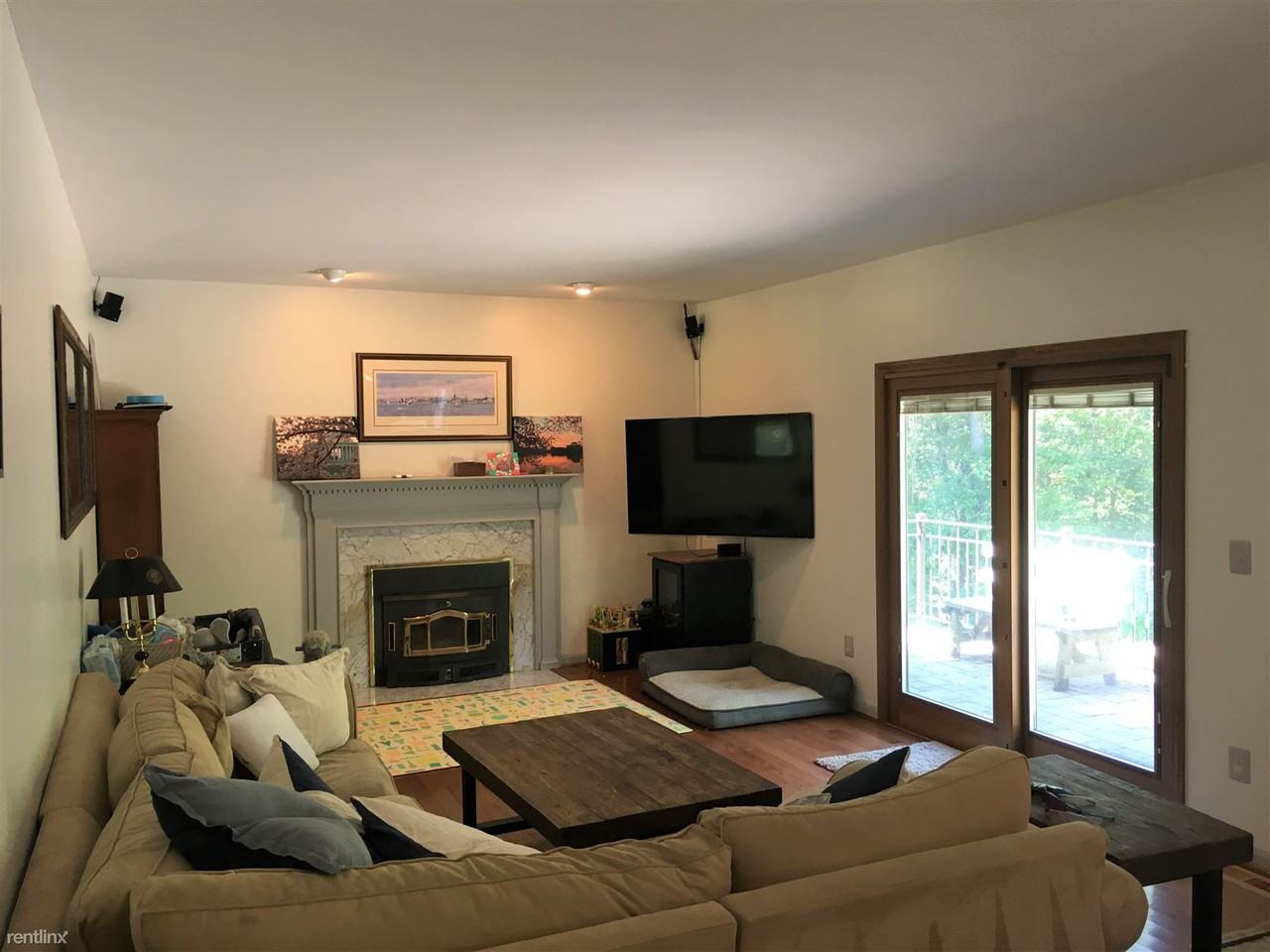 311 Charles Hall Dr - Photo 3 of 18