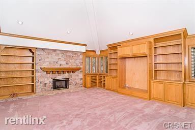 19652 Nashville St - Photo 2 of 12