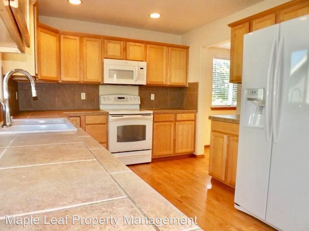 3325 135th Pl Se - Photo 3 of 24