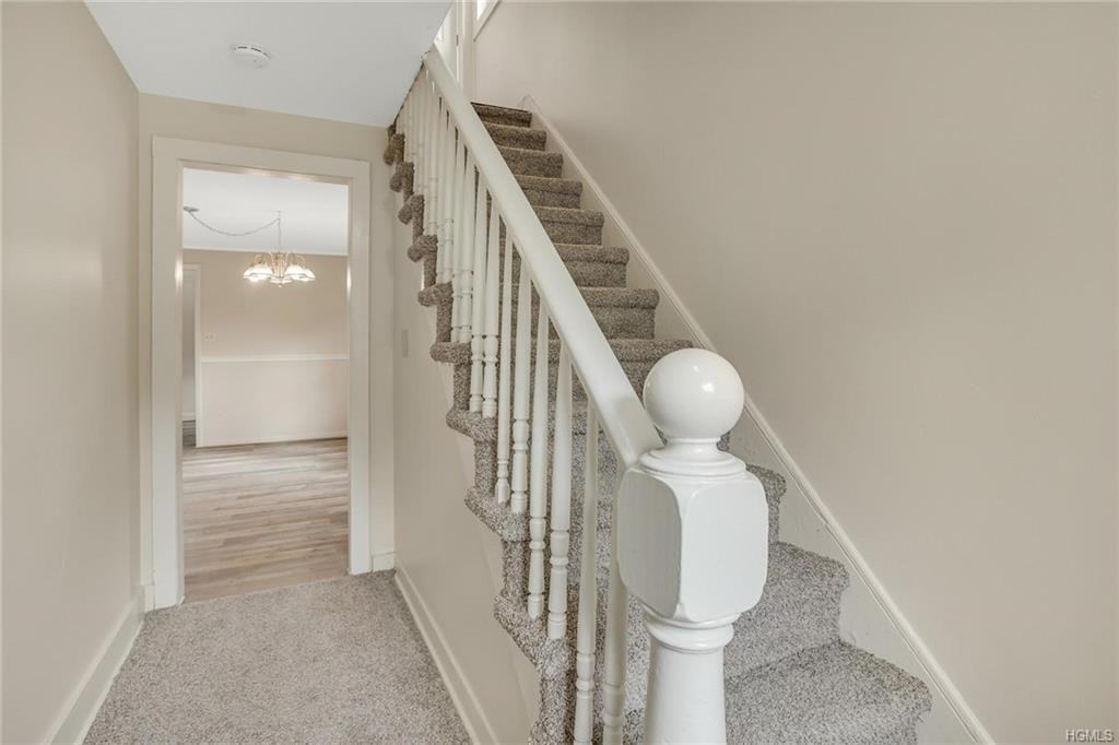 1 Shore Drive - Photo 3 of 23