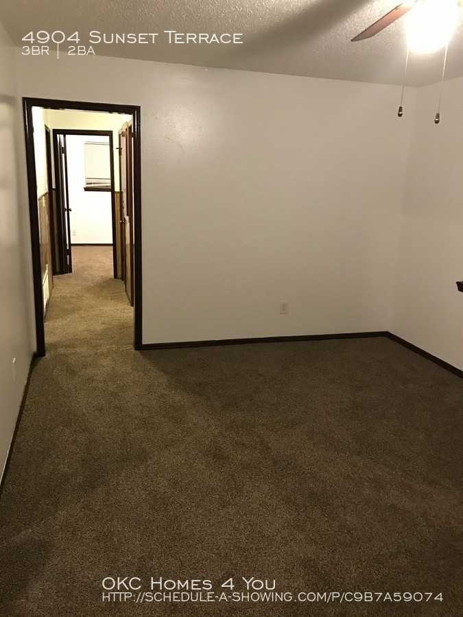 4904 Sunset Terrace - Photo 3 of 15