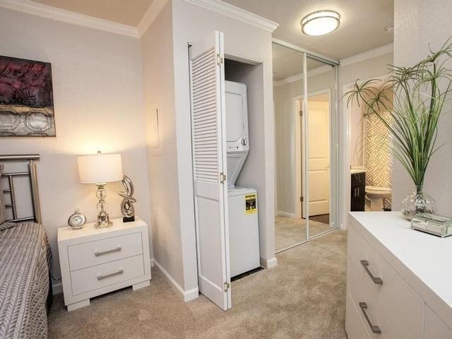 574 Button Ave - Photo 2 of 37