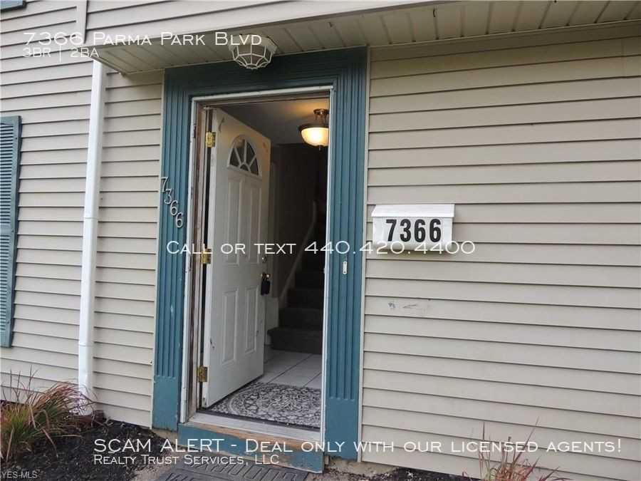 7366 Parma Park Blvd - Photo 3 of 27