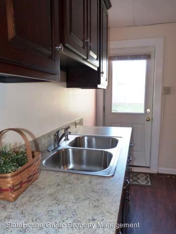 626 N Market St - Photo 3 of 13