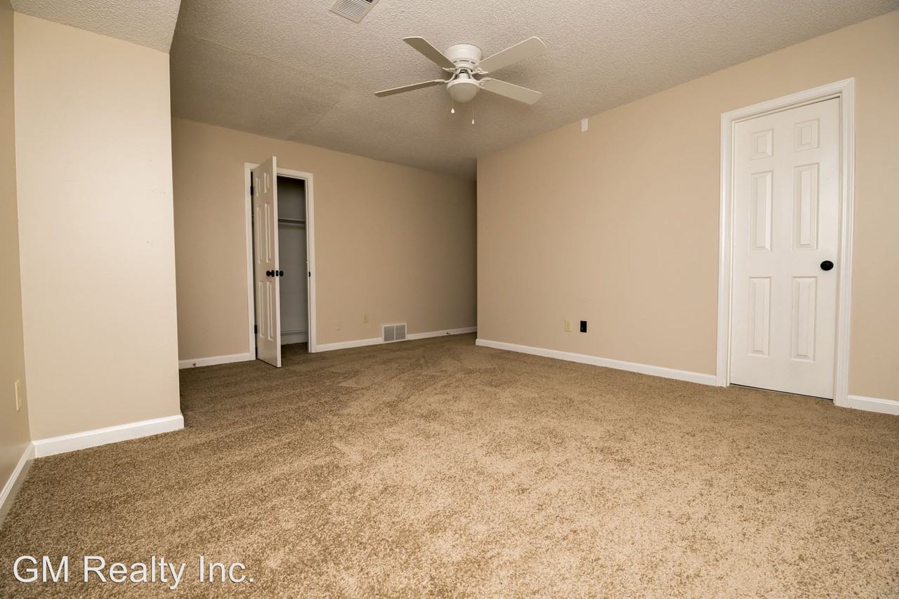 4175 Hickory Grove - Photo 2 of 12