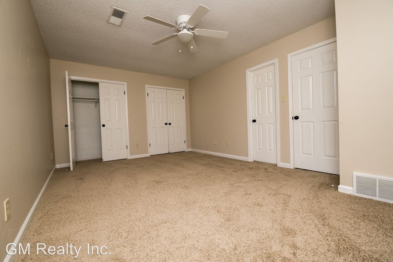 4175 Hickory Grove - Photo 3 of 12