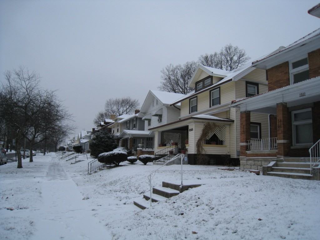 1511 W Grand Ave - Photo 3 of 5