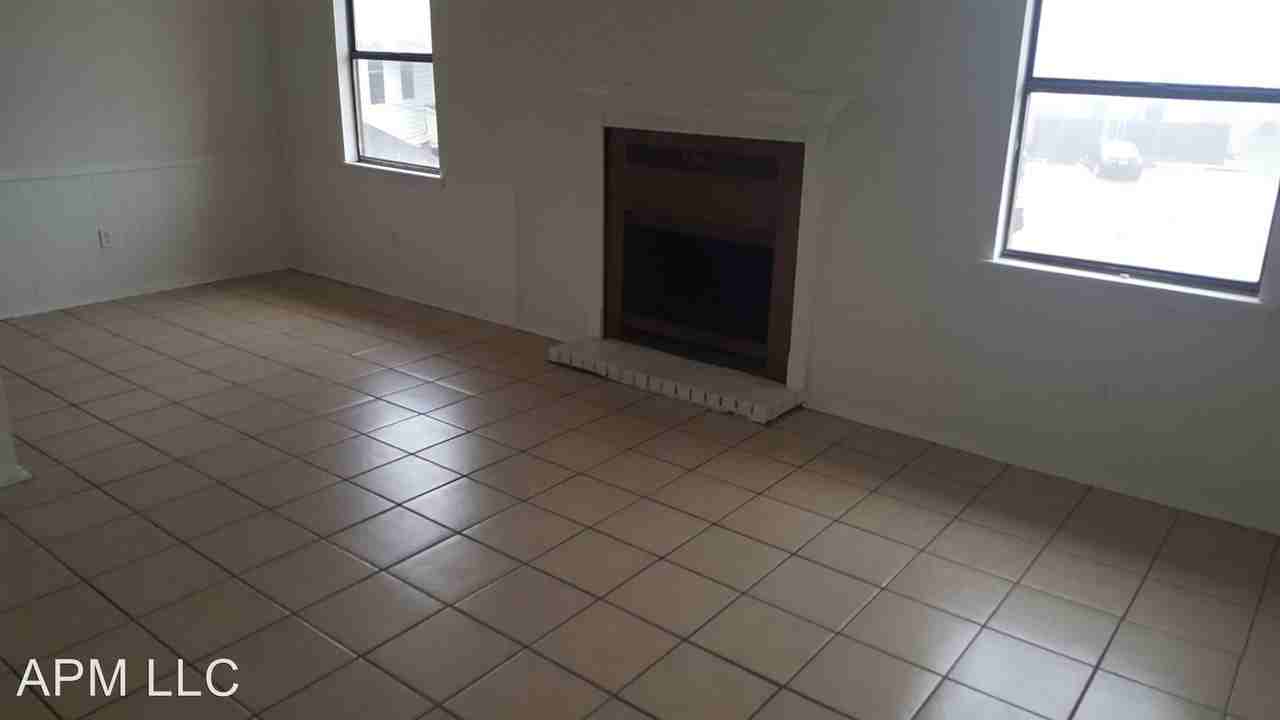 111 West Ridge West - Photo 2 of 7