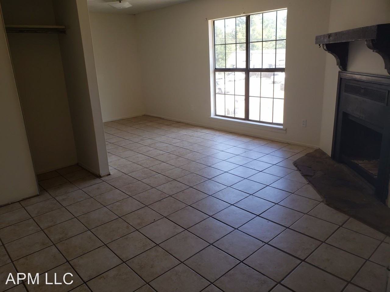 109 West Ridge West - Photo 2 of 9