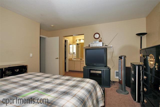 Catalonia Apartments - Photo 3 of 70