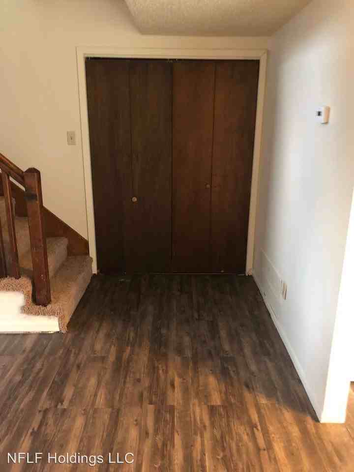 617 E. Hackley Ave - Photo 3 of 11