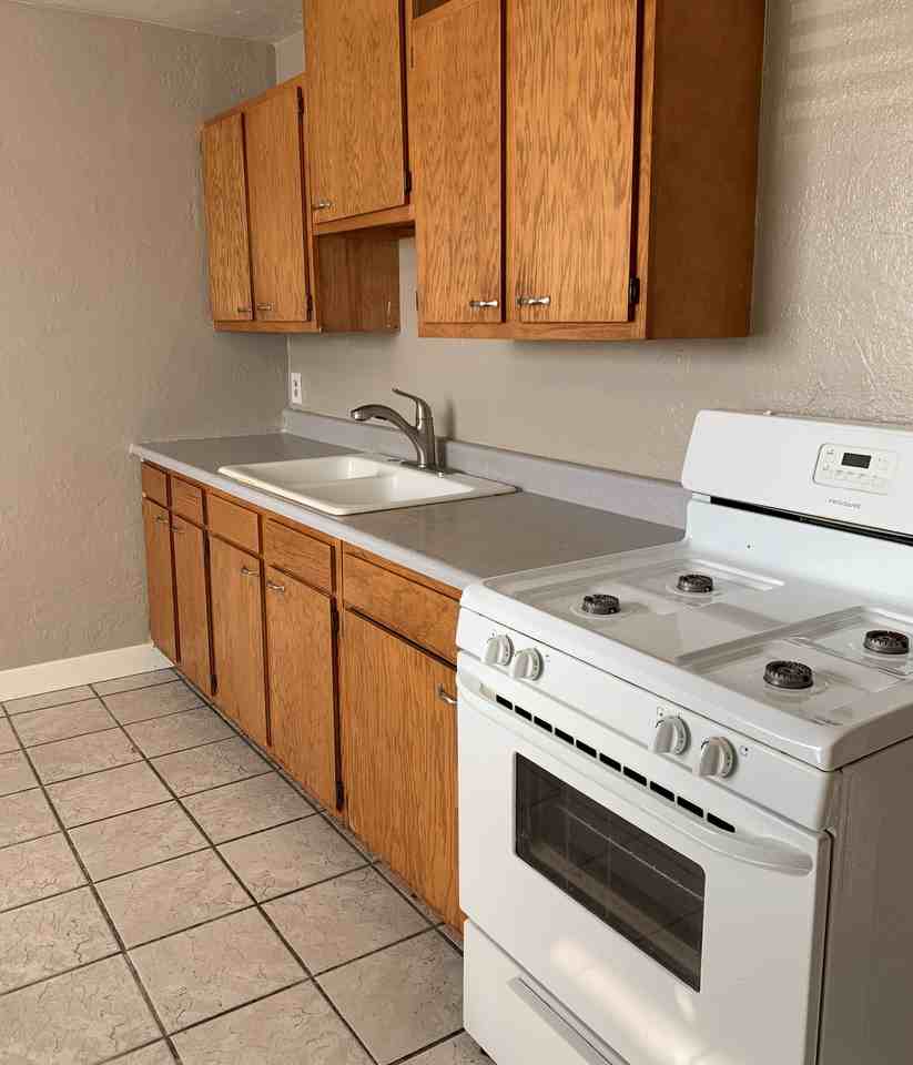 7532 N 21st Ave - Photo 2 of 9