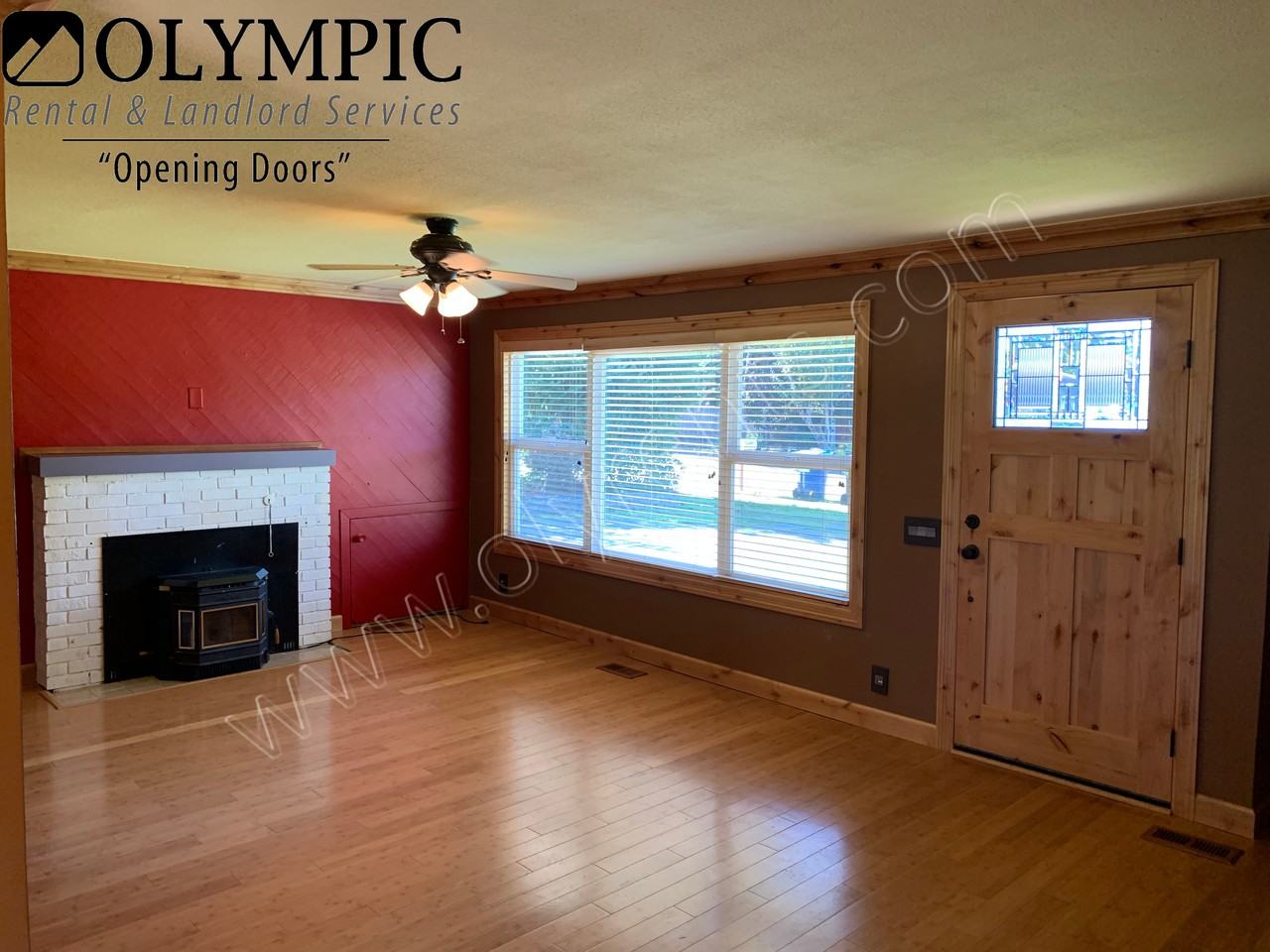 1916 Steele St Se - Photo 2 of 12