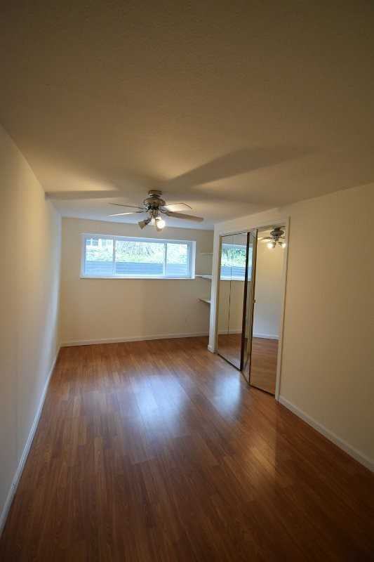 702 Spruce St - Photo 3 of 9