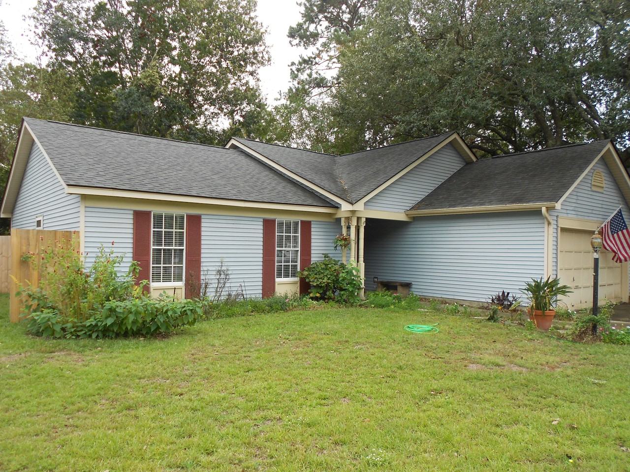 2084 Presidio Drive - Photo 2 of 25