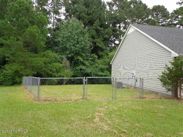 219 Wedgewood Drive - Photo 2 of 4