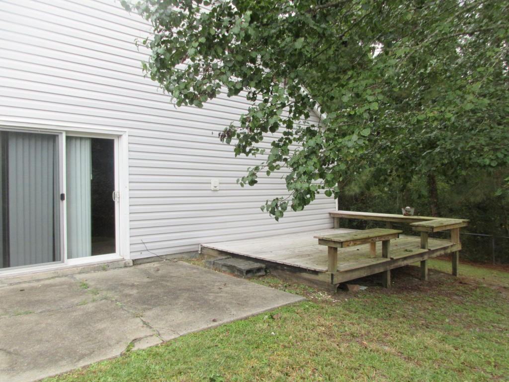 219 Wedgewood Drive - Photo 3 of 4