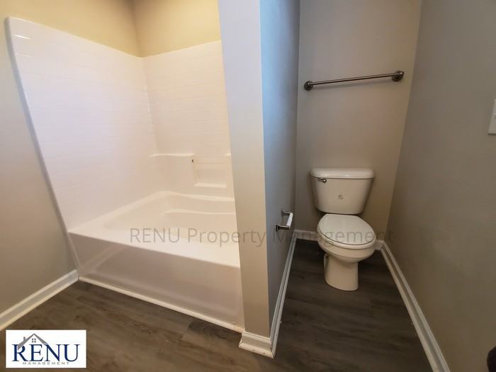 1055 Sky View Lane - Photo 2 of 20