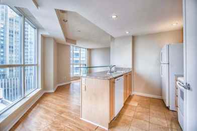 208 Queens Quay West 1101 Toronto On M5j 2y5 1 Bedroom Condo