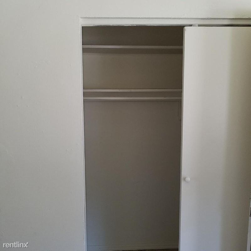 2955 W Mcmicken Ave 3 - Photo 3 of 6