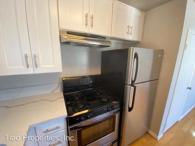 1200 N Orange Dr. - Photo 3 of 15