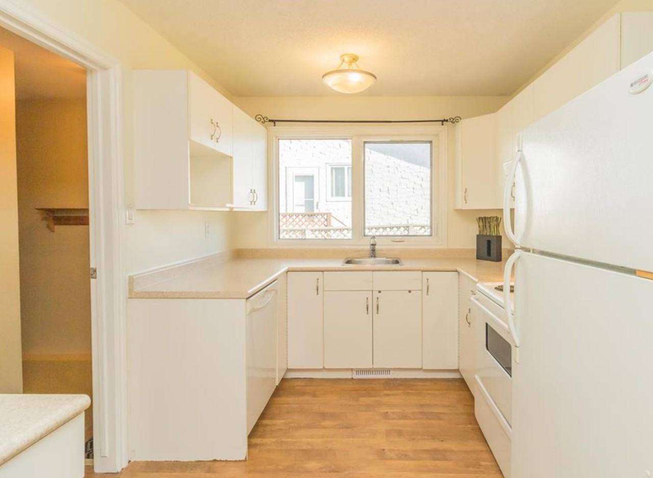 1000 Buchanan Boulevard - Photo 3 of 10