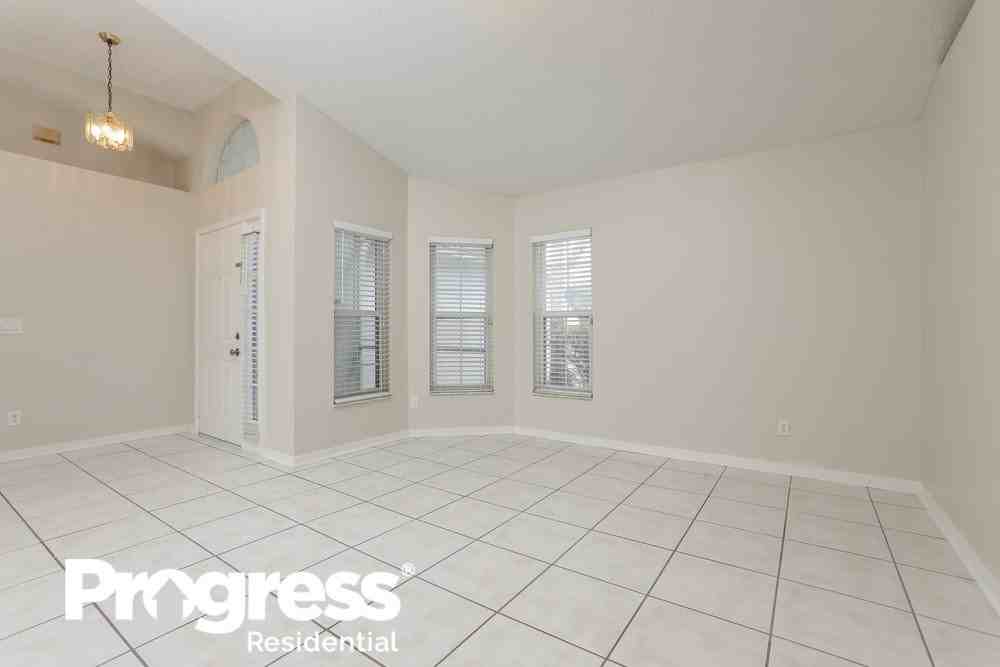 1455 Twin Rivers Blvd - Photo 3 of 15