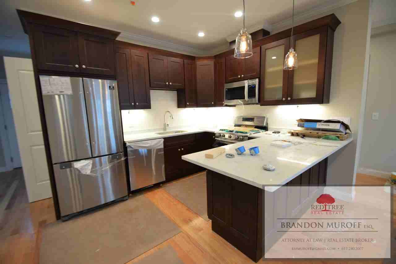 44 Waverly Street - Photo 3 of 19