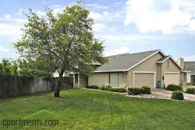 Springview Rocklin Duplexes - Photo 2 of 8