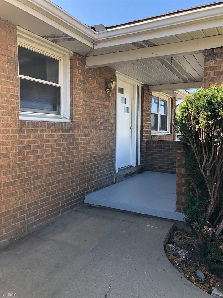 416 S 17th St - Photo 2 of 13