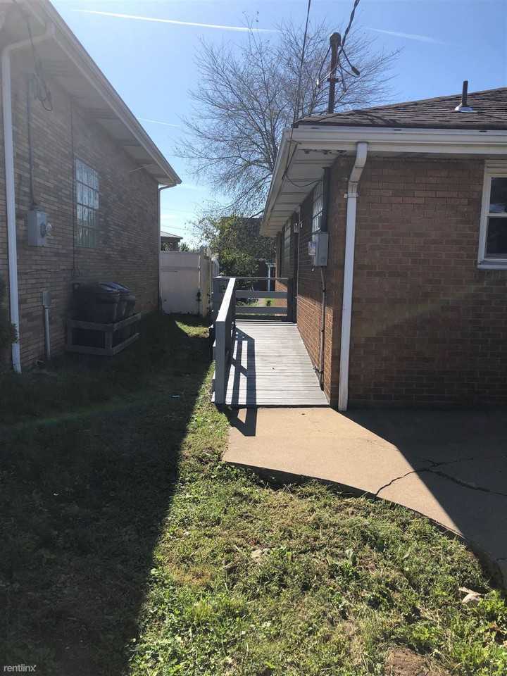 416 S 17th St - Photo 3 of 13