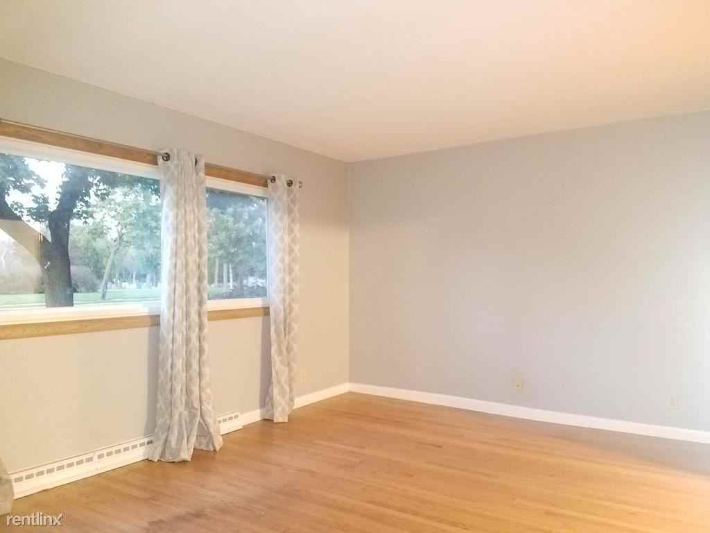 515 E Howard Avenue - Photo 2 of 17