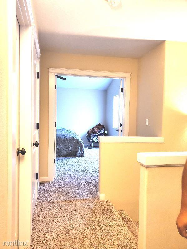 840 Rachel Ln - Photo 3 of 9