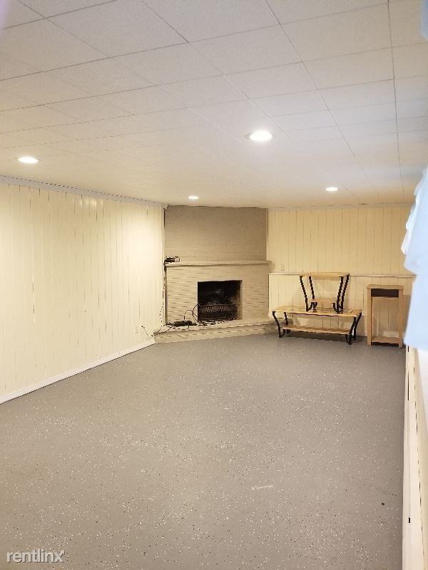 1778 Lehigh Station Rd - Photo 2 of 7