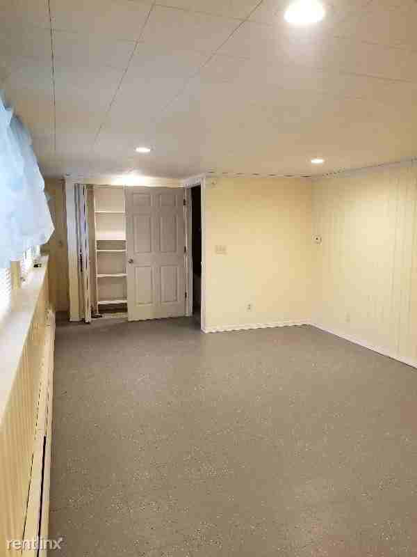 1778 Lehigh Station Rd - Photo 3 of 7