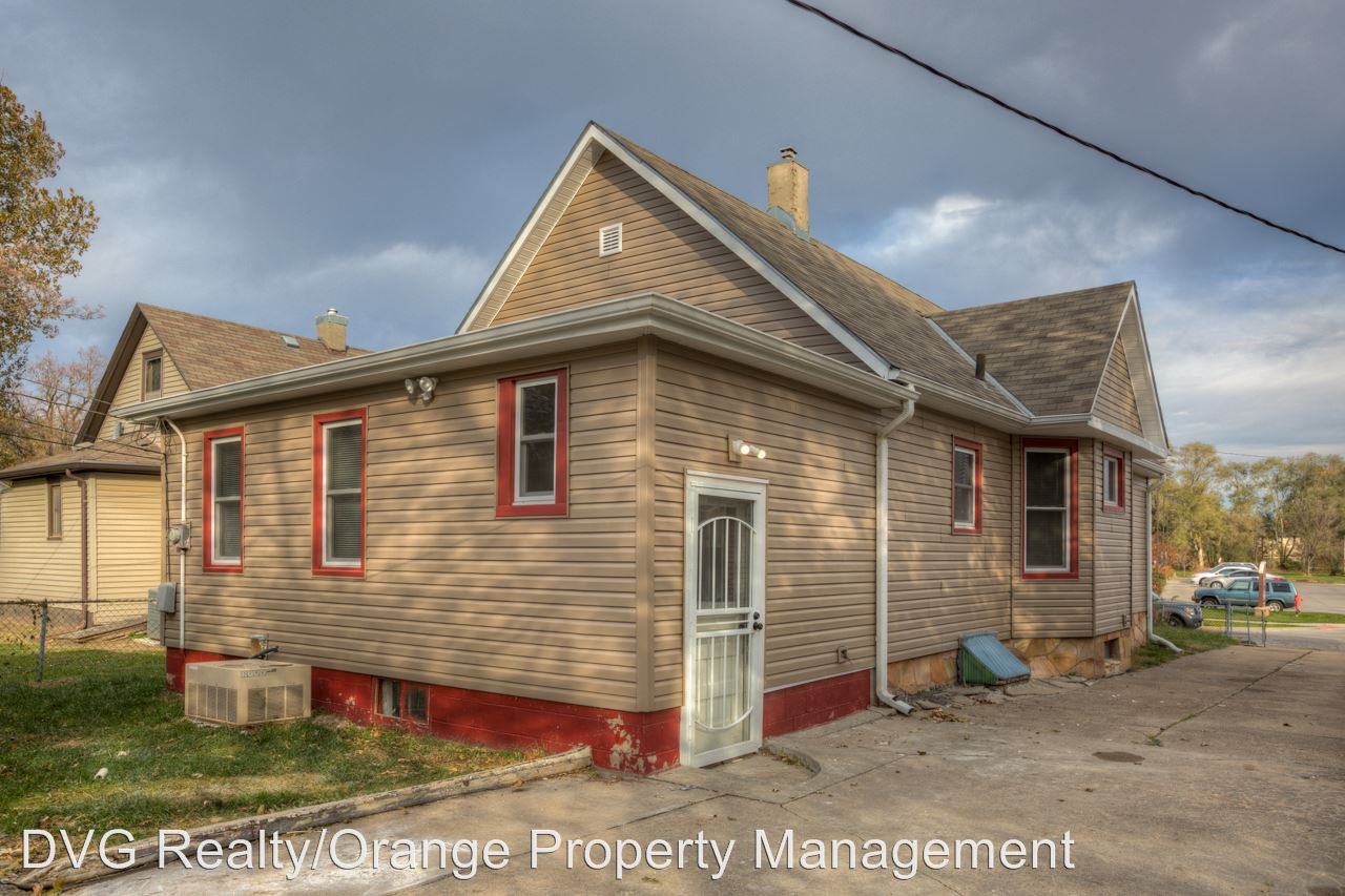 2413 Blondo St - Photo 3 of 16