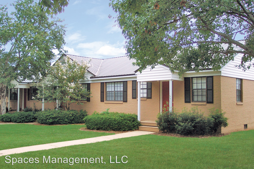 Harbrooke Downs 06D 901 Hargrove Road - Photo 2 of 3