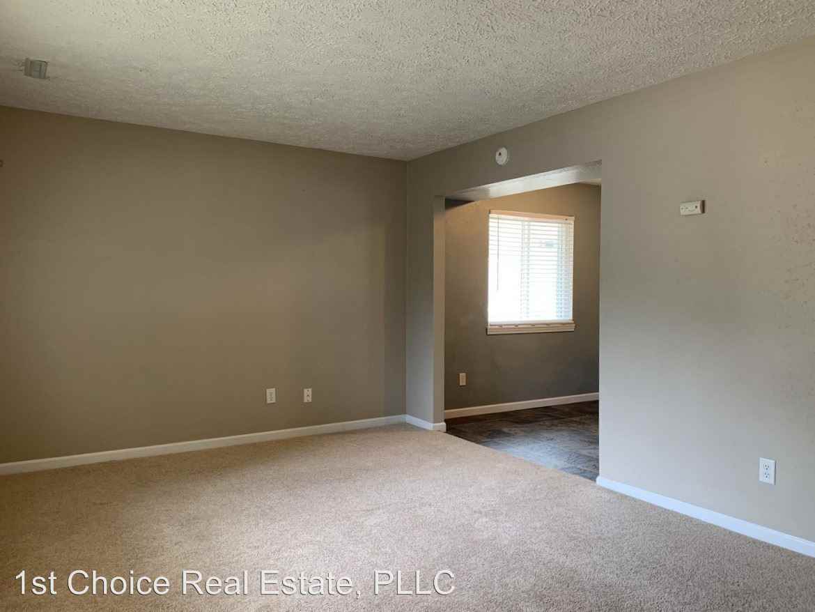 2510 Selma St - Photo 3 of 12
