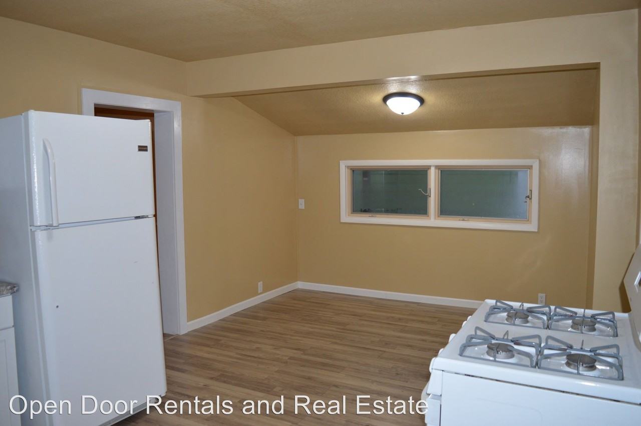 310 E King St - Photo 3 of 21