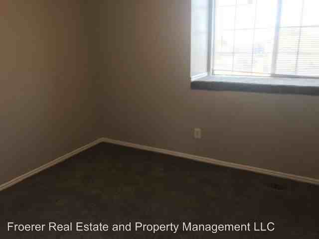 2084 N 900 W - Photo 2 of 13